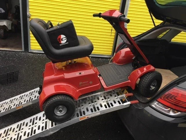 2 x Folding Loading Ramps - 2.2m 600kg Capacity Aluminium Van Trailer Loading
